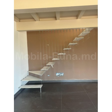 Консольная лестница на заказ, элегантное сочетание дерева и металла для современных домов